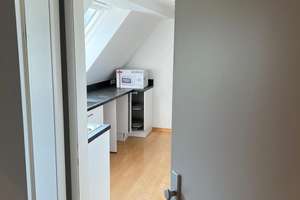 Charmante, lichtdurchflutete 3-Zimmer Dachgeschosswohnung in München-Freimann – Die vollständige Adresse der Immobilie erhältst du vom Anbieter., 80939 Obere Isarau, München – Vorschaubild 12