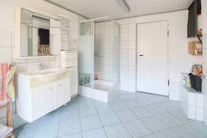 Einfamilienhaus mit Scheune, Pool und ca. 28.600 m² Grundstück – renovierungsbedürftig – Die vollständige Adresse der Immobilie erhältst du vom Anbieter., 9669 Frankenberg/Sachsen – Vorschaubild 9