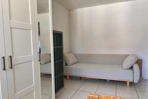 Vollmöblierte 3,5 Zimmer Maisonette in Neu-Ulm Stadtmitte (ab 01.07.) – Friedenstraße 32/1, 89231 Neu-Ulm – Vorschaubild 4