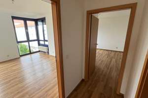 Attraktive 3-Zimmer-Wohnung mit Erker und bodentiefen Fenstern im 2. OG mit Aufzug * ab sofort frei – Die vollständige Adresse der Immobilie erhältst du vom Anbieter., 66113 Malstatt, Saarbrücken – Vorschaubild 8