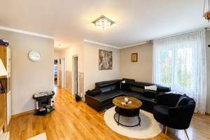 Moderne 2,5-Zimmer-Maisonettewohnung mit traumhaftem Garten in München-Feldmoching/Hasenbergl – Die vollständige Adresse der Immobilie erhältst du vom Anbieter., 80935 Lerchenau-Ost, München – Vorschaubild 5