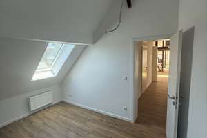 Erstbezug Dachgeschosswohnung mit Balkon in Köln-Rodenkirchen mit neuer Einbauküche – Maternusstraße 39, 50996 Rodenkirchen (Ortsteil), Köln – Vorschaubild 8
