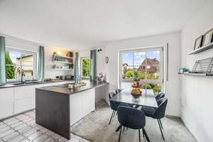 Viel Platz für Familie & Generationen – Wohnhaus mit ca. 290 m² Wohnfläche – Die vollständige Adresse der Immobilie erhältst du vom Anbieter., 56427 Siershahn – Vorschaubild 2