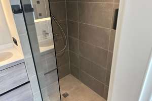 Vollmöbliertes Apartment mit Balkon in zeitlos schönem Design | ab sofort verfügbar! – 40227 Oberbilk, Düsseldorf – Vorschaubild 4