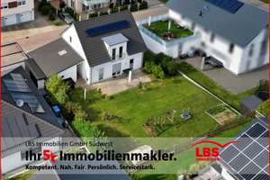 Top Wohnlage! Modernes Einfamilienhaus mit großem Garten und Doppelcarport  – Die vollständige Adresse der Immobilie erhältst du vom Anbieter., 88630 Pfullendorf – Vorschaubild 1