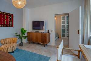 Möbliert:  Schöne 2-Zimmer Wohnung im Rückgebäude gelegen – Die vollständige Adresse der Immobilie erhältst du vom Anbieter., 80799 Am alten nördlichen Friedhof, München – Vorschaubild 2