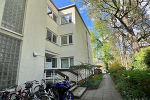 Großzügige 5 Zimmer-Wohnung mit viel Entwicklungspotenzial - renovierungsbedürftig – Die vollständige Adresse der Immobilie erhältst du vom Anbieter., 12247 Lankwitz, Berlin – Vorschaubild 3