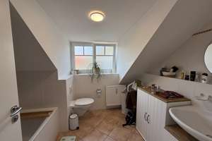 Tolle 4-Zimmer-Maisonettewohnung mit ruhiger Loggia und zwei Bädern – Die vollständige Adresse der Immobilie erhältst du vom Anbieter., 81739 Waldperlach, München – Vorschaubild 10
