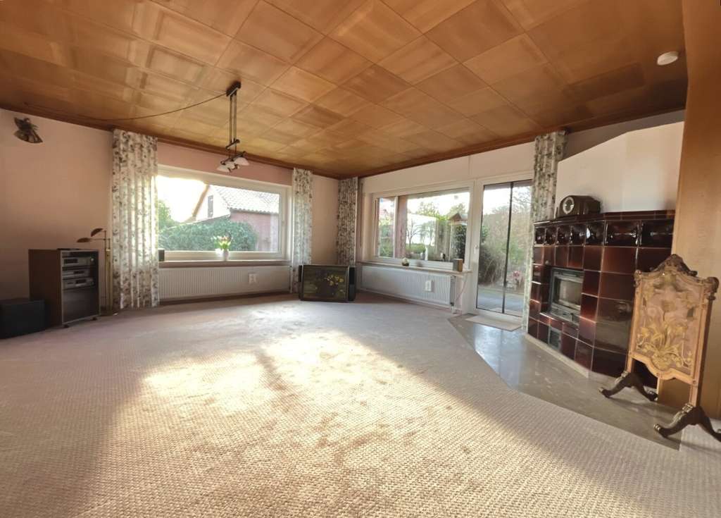 Immobilie in Neustadt am Rübenberge - ***Solider Winkelbungalow mit viel Platz in ruhiger Feldrandlage*** - Bild 3