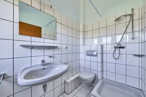 WOHNEN MIT BLICK AUF DIE PFERDEKOPPEL! 4 Zimmer Maisonette mit Stellplatz, Einbauküche und Balkon – Die vollständige Adresse der Immobilie erhältst du vom Anbieter., 65207 Kloppenheim, Wiesbaden – Vorschaubild 19