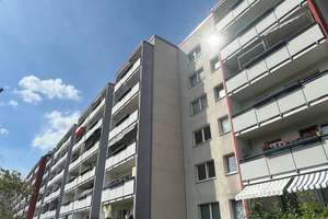 Modernes Wohnen in Berlin-Marzahn: Charmante 1-Zimmer-Wohnung mit Einbauküche!