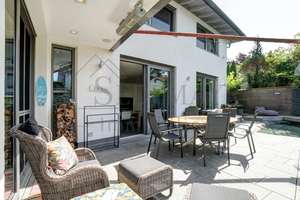 VERKAUF: Traumhaus in ruhiger Lage – Pool, Sauna & Whirlpool inklusive! – Die vollständige Adresse der Immobilie erhältst du vom Anbieter., 82205 Gilching – Vorschaubild 10