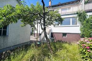 KA-Durlach! Gepflegtes Zweifamilienhaus mit Garten und Einzelgarage - EG Frei! – Die vollständige Adresse der Immobilie erhältst du vom Anbieter., 76227 Durlach, Karlsruhe – Vorschaubild 2