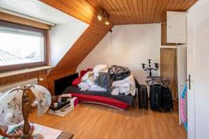 Zweifamilienhaus mit Garage für zwei Generationen oder eine große Familie – Die vollständige Adresse der Immobilie erhältst du vom Anbieter., 75181 Eutingen, Pforzheim – Vorschaubild 6