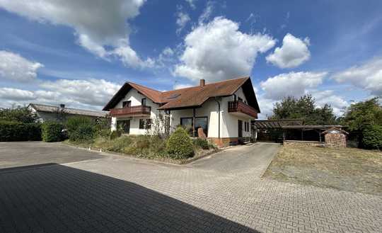 Großes Gewerbegrundstück mit Halle und Wohnhaus und TOP-Autobahnanbindung in Kandel