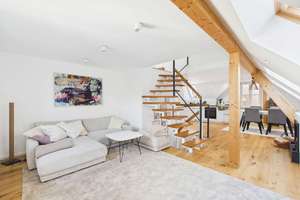 Ein Unikat in Stadtamhof – Historischer Charme trifft modernen Luxus mit Dachterrasse & Küche!