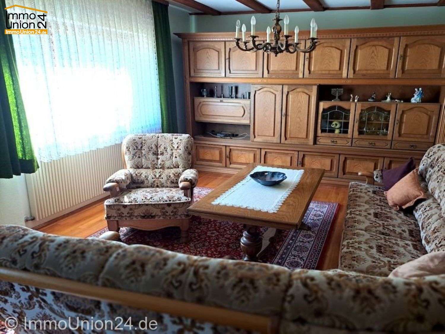 Immobilie in Spalt - TOP 220 qm Ein- Zweifamilienhaus mit Ausbaureserve im Dachgeschoss und 2 Garagen auf 1.320 qm Grund - Bild 8