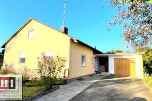 Wohnidylle mit Teich...  für Naturliebhaber   -  kleines Haus mit großem Garten – Die vollständige Adresse der Immobilie erhältst du vom Anbieter., 83533 Edling – Vorschaubild 1
