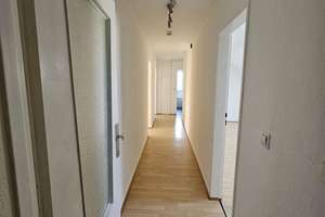 Großzügige  3- Zimmer Dachgeschosswohnung