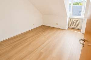 Modern renovierte, zentral gelegene Wohnung mit großzügigem Grundriss und zwei Balkonen – Juliuspromenade 64, 97070 Altstadt, Würzburg – Vorschaubild 6