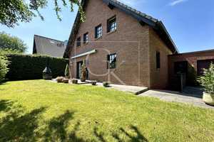 Freistehender Familientraum in Swisttal-Odendorf! 6 Zimmer, Terrasse & Garage in Top-Zustand – Rhein-Sieg-Kreis – Vorschaubild 1