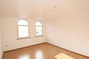 Charmante 2,5-Zimmer Wohnung im Jugendstilhaus - urban wohnen zwischen Stadt & Wiesengrund – Flößaustr. 7, 90763 Südliche Südstadt, Fürth – Vorschaubild 3