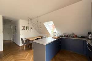Neuwertige 3 Zimmer Dachgeschosswohnung mit Außenstellplatz – Die vollständige Adresse der Immobilie erhältst du vom Anbieter., 90431 Großreuth bei Schweinau, Nürnberg – Vorschaubild 3