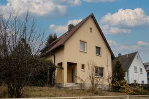 KENSINGTON - RESERVIERT - Charmantes Einfamilienhaus mit Potenzial in unmittelbarer Innenstadtlage! – Schwandorf (Kreis) – Vorschaubild 1