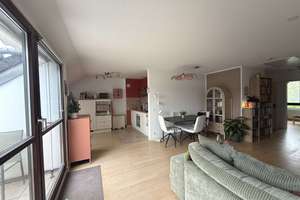 Dachgeschosswohnung am Rande der Bonner Altstadt – Die vollständige Adresse der Immobilie erhältst du vom Anbieter., 53111 Nordstadt, Bonn – Vorschaubild 4