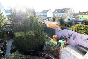 Mehr Zuhause geht nicht – großzügiges Wohnen mit Garten, Balkon und großem Dachstudio – Die vollständige Adresse der Immobilie erhältst du vom Anbieter., 90455 Kornburg, Worzeldorf, Nürnberg – Vorschaubild 13
