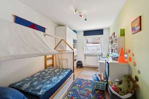 Familienfreundliches Reihenhaus mit Südgarten, Balkon und ausgebautem Dachgeschoss in begehrter W... – Die vollständige Adresse der Immobilie erhältst du vom Anbieter., 85716 Unterschleißheim – Vorschaubild 11