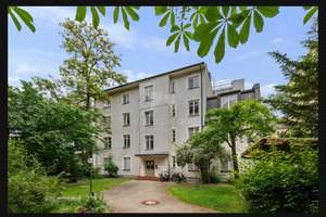 1-Zimmer-Appartement (46 m²) im ruhigen Rückgebäude inkl. Keller & Einbauküche