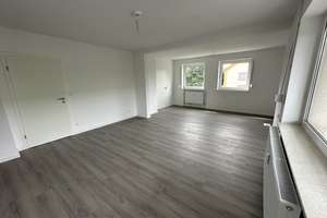 Modernisierte  3,5-Zimmer-Wohnung mit großem Wohn-/Essbereich – Die vollständige Adresse der Immobilie erhältst du vom Anbieter., 38226 Lebenstedt, Salzgitter – Vorschaubild 3