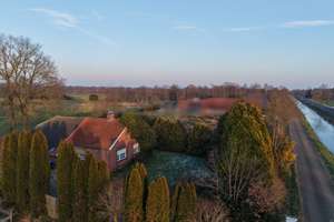 Verkauft! Sanierbedürftiges Fehnhaus in Kanallage mit Blick auf Wiesen und Felder! – Die vollständige Adresse der Immobilie erhältst du vom Anbieter., 26810 Westoverledingen – Vorschaubild 4