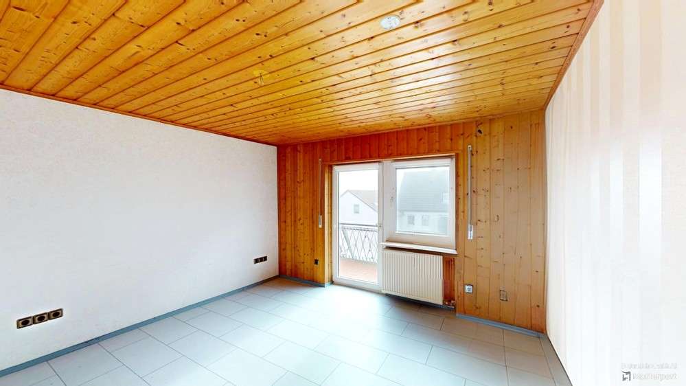 Immobilie in Bad Dürkheim - Viel Platz für die ganze Familie! 2 Häuser auf einem Grundstück in Bad Dürkheim-Seebach - Bild 1