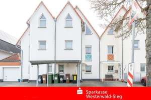 REIHENMITTELHAUS SUCHT FAMILIENANSCHLUSS!!! - Mit Küche und Carport! – Die vollständige Adresse der Immobilie erhältst du vom Anbieter., 56235 Ransbach-Baumbach – Vorschaubild 1