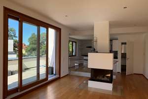 * Exklusive Maisonette - Wohnung mit bester Ausstattung in ruhiger grüner Lage *