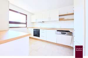 Stuttgart-Botnang: Attraktive 3,5-Zi.-Wohnung im 6. OG, Terrasse/Loggia, Parkett & Einbauküche +++ – Belaustraße 18A, 70195 Botnang-Süd, Stuttgart – Vorschaubild 12
