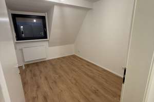 Top Moderne 3 Zimmerwohnung im Erstbezug nach Sanierung – Euler Str. 25, 40477 Pempelfort, Düsseldorf – Vorschaubild 3