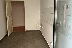 Renovierte 3- Zimmer Wohnung mit großem Balkon im gepflegten Wohnhaus in MD/Stadtfeld! – Magdeburg – Vorschaubild 6