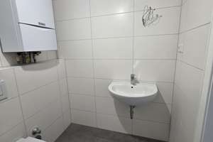 Frisch sanierte zwei Zimmer Wohung mit modernem Badezimmer ! – Alsenstraße 15, 42103 Elberfeld, Wuppertal – Vorschaubild 8