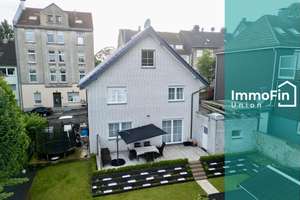 ***Ankommen. Durchatmen. Zuhause sein.***
Ein Haus zum Leben, Lachen und Wohlfühlen.