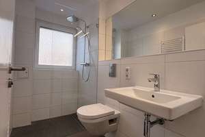 Zu Verkaufen! Frisch renovierte 3-Zimmer-Wohnung mit Balkon und Stellplatz/Garage in Mariendorf! – Marmaraweg 45, 12109 Mariendorf, Berlin – Vorschaubild 22