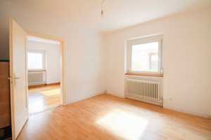 Profitieren: Gepflegtes 3-Familienhaus in sehr guter Lage in Stuttgart – Stuttgart – Vorschaubild 5