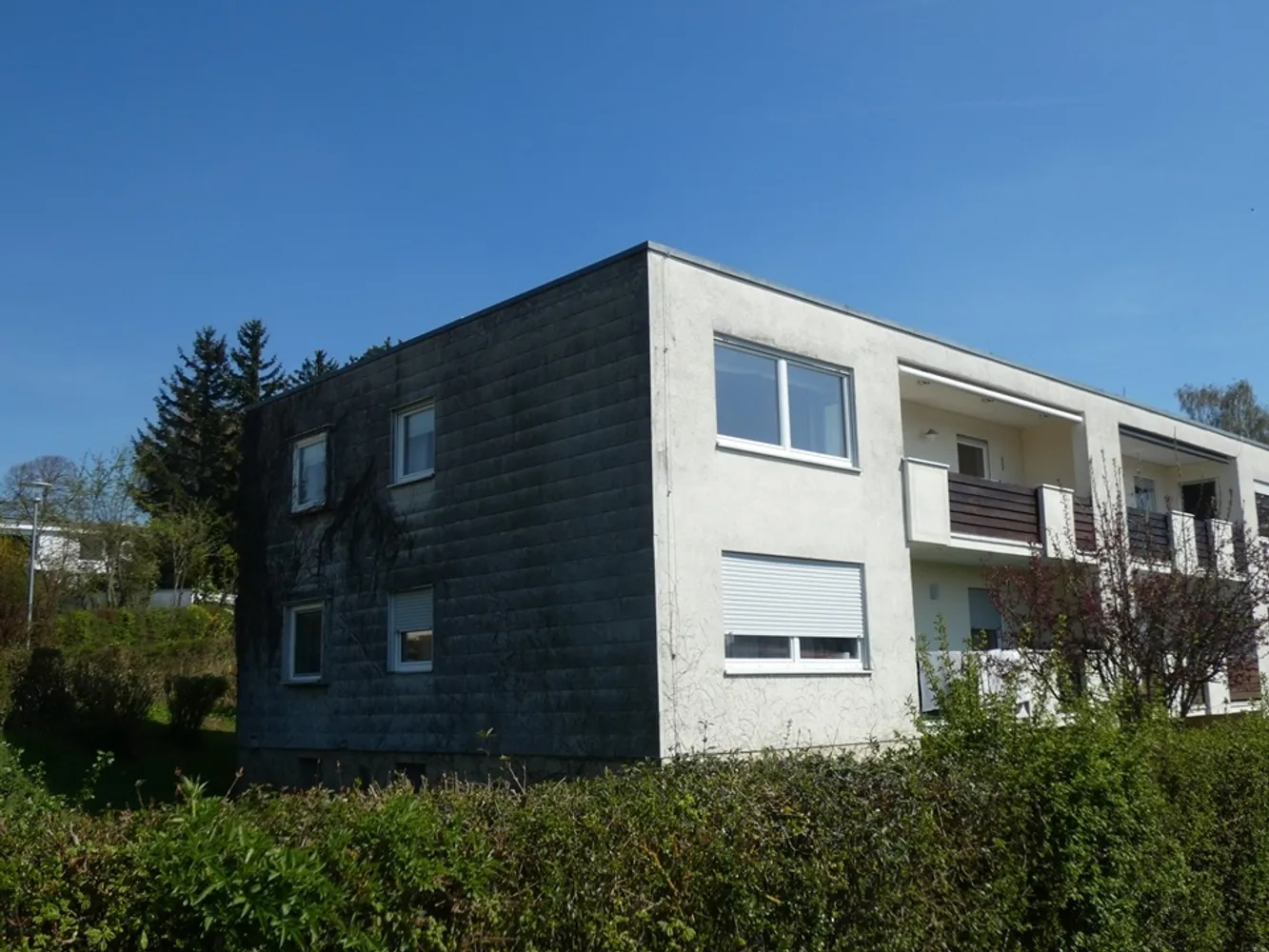 Helle, gut geschnittene 3,5-Zimmer Eigentumswohnung im Obergeschoss einer kleinen Wohnanlage, Ansbach Kreis – Bild 4
