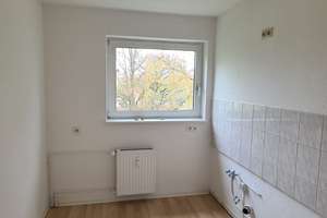 Lichtdurchflutete 3-Zimmer-Wohnung mit Balkon – frisch renoviert & perfekt geschnitten – Burgwall 27, 38229 Gebhardshagen, Salzgitter – Vorschaubild 7