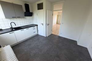 3 Zimmer Balkon Wohnung in ruhiger Lage am Limber -- Erstbezug nach Rennovierung – Brandenburger Straße 18, 49088 Dodesheide, Osnabrück – Vorschaubild 2