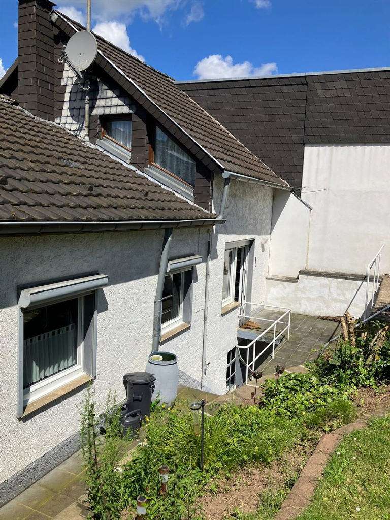 Immobilie in Bad Münstereifel - Fachwerkhaus mit Garten und Garage - Bild 2