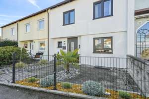Modernes Einfamilienreihenhaus in bevorzugter Wohnlage – Die vollständige Adresse der Immobilie erhältst du vom Anbieter., 88048 Friedrichshafen – Vorschaubild 1