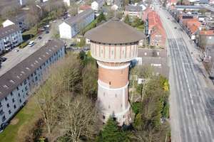 Wasserturm-Ensemble in Bremerhaven: Ein architektonisches Juwel mit immensem Potenzial. – Die vollständige Adresse der Immobilie erhältst du vom Anbieter., 27580 Lehe, Bremerhaven – Vorschaubild 1
